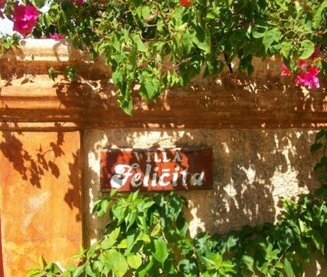Casa Felicita B&B Y Apartamentos บายาฮิเบ ภายนอก รูปภาพ